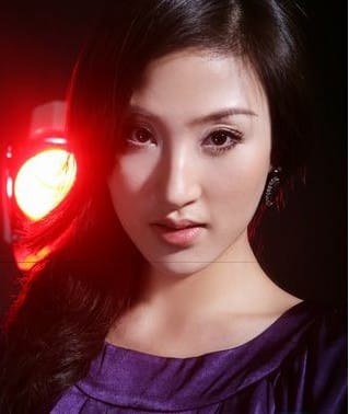 东方魔女-赵育莹