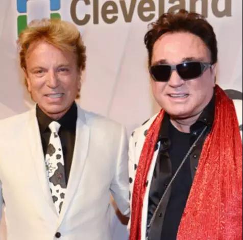 那些在魔术路上彼此陪伴的人