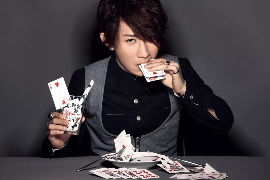 刘谦重现经典效果“巴格拉斯”