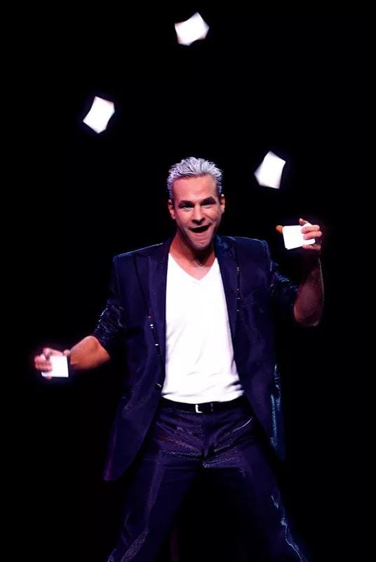 Nestor Hato法式浪漫魔术表演