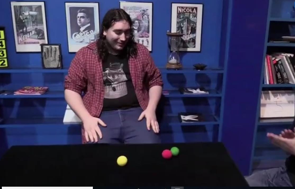 强效海绵球效果 Espeltitres by Xulio Merino