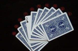 反转的牌魔术教学