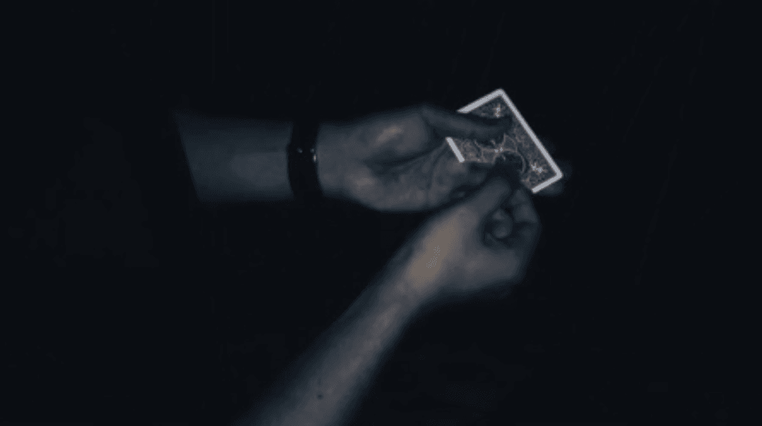 纸牌魔术Ghost Corner by Gol D Iron